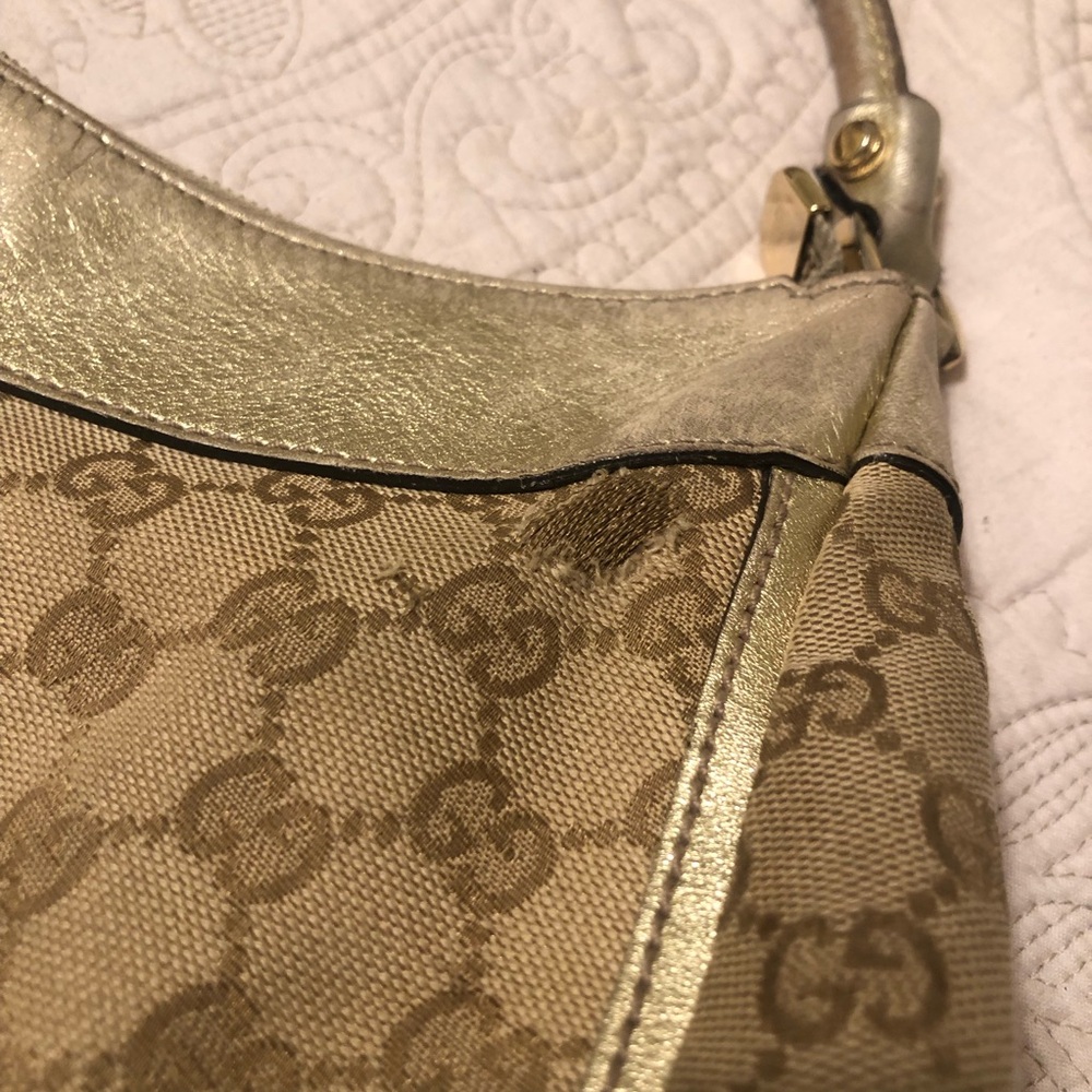 Gucci Beige and Gold Shoulder Bag - Picture 4 of 16
